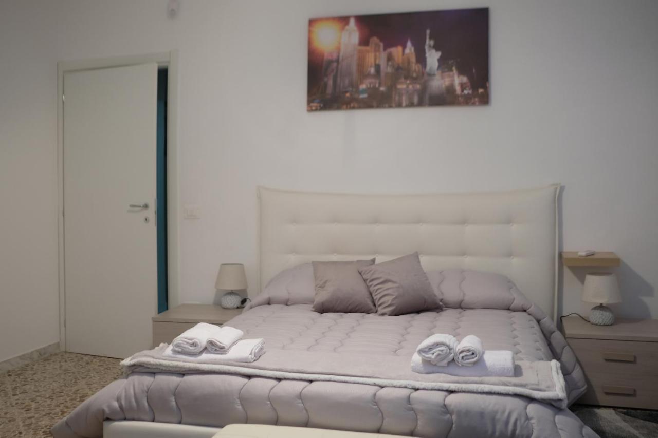 サレルノ Le Stanze Di Sofia Bed & Breakfast エクステリア 写真